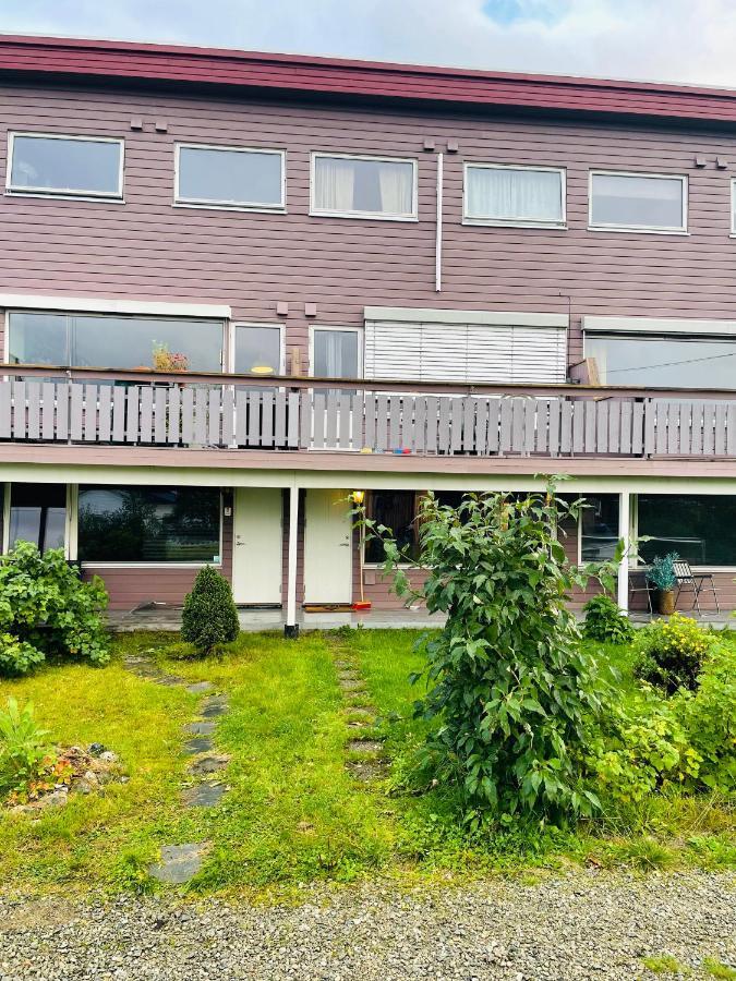 Aurora Apartment Very Close To Fjellheisen Tromso Bagian luar foto