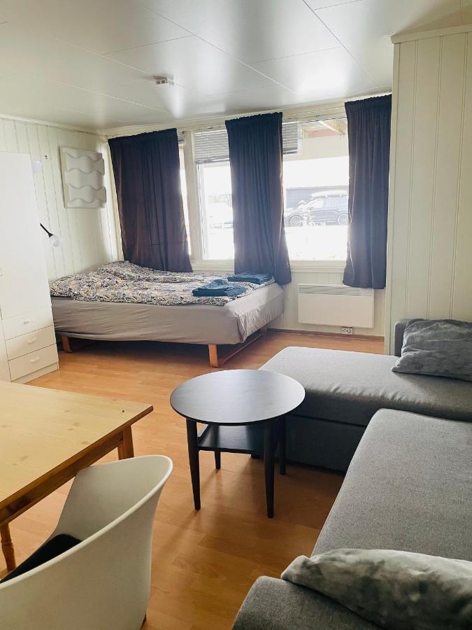 Aurora Apartment Very Close To Fjellheisen Tromso Bagian luar foto
